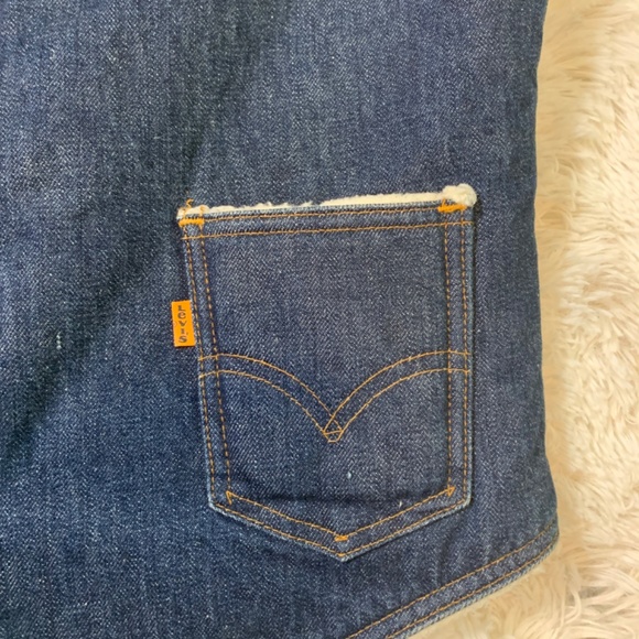 Levi’s Shearling-lined Denim Vest - Picture 5 of 8